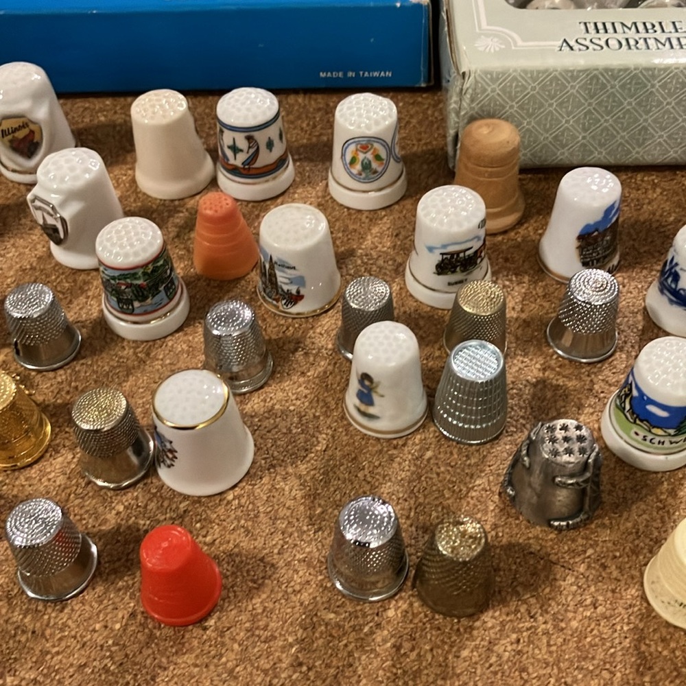 Big lot of 61 piece assorted thimbles collection +3 - Picture 6 of 8